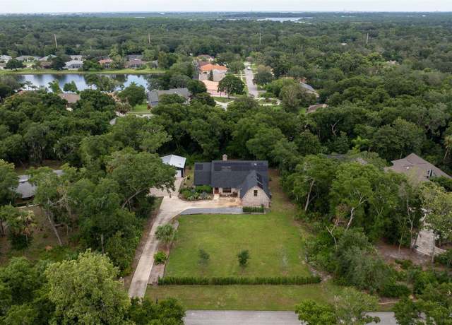 Property at 6189 Shoreline Dr, Port Orange, FL 32127, 4 beds, 3 baths