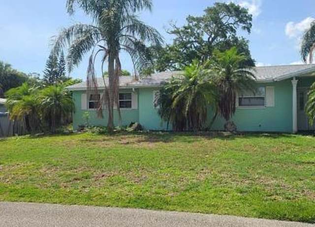 Property at 225 Sherwood Ln, Daytona Beach, FL 32117, 4 beds, 3 baths