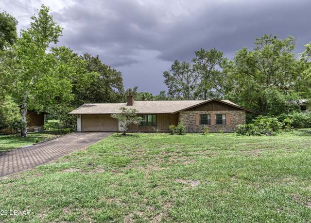 Property at 1960 Hillside Dr, Mount Dora, FL 32757, 3 beds, 2 baths