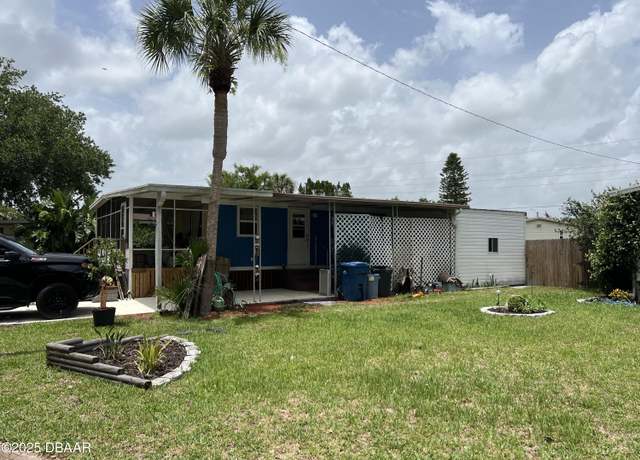 Property at 117 Oak St, Edgewater, FL 32141, 2 beds, 2 baths
