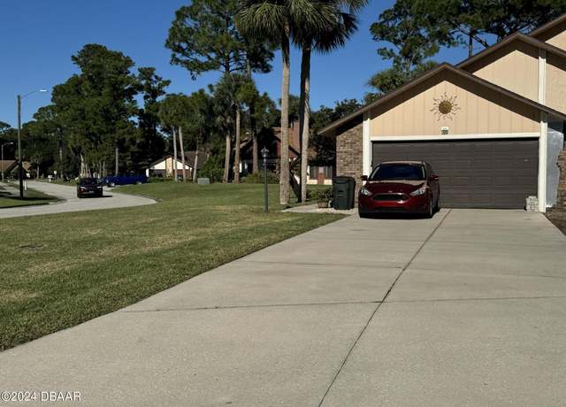 Property at 932 Sabalwood Ct, Port Orange, FL 32128, 3 beds, 2 baths