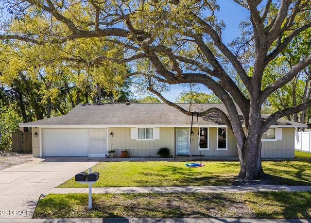Property at 582 Moonpenny Cir, Port Orange, FL 32127, 3 beds, 2 baths