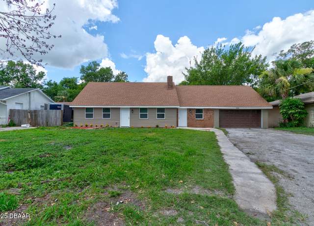Property at 1480 Vine St, Daytona Beach, FL 32117, 4 beds, 3 baths