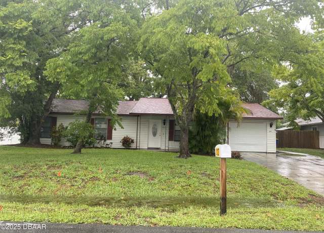 Property at 2127 Royal Palm Dr, Edgewater, FL 32141, 3 beds, 2 baths