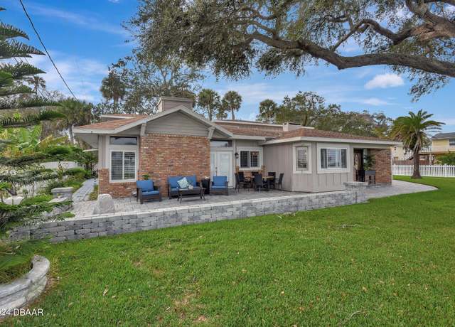 Property at 434 S Beach St, Ormond Beach, FL 32174, 5 beds, 3.5 baths