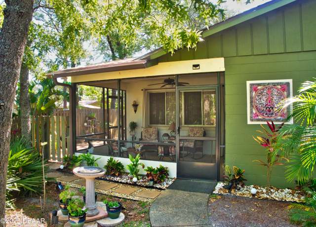 Property at 29 Summer Trees Rd, Port Orange, FL 32128, 2 beds, 1.5 baths
