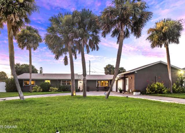Property at 153 University Cir, Ormond Beach, FL 32176, 3 beds, 4.5 baths