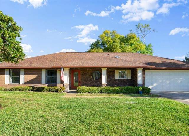 Property at 16 Forest View Way, Ormond Beach, FL 32174, 3 beds, 2.5 baths