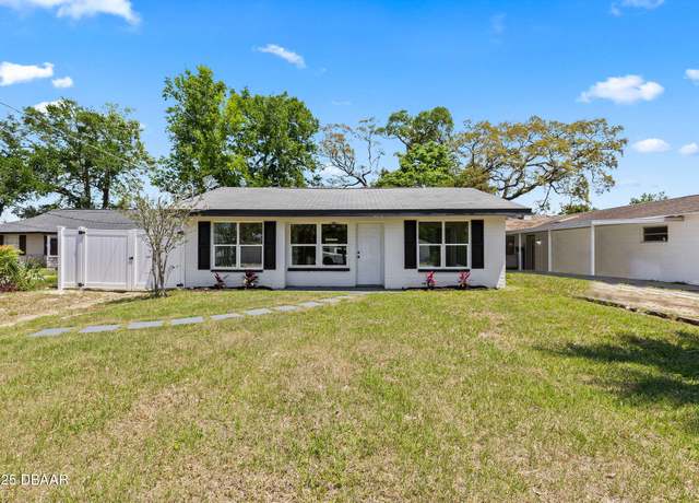 Property at 1135 Holly Ave, Holly Hill, FL 32117, 4 beds, 2 baths