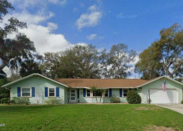 Property at 204 Rio Pinar Dr, Ormond Beach, FL 32174, 3 beds, 2.5 baths
