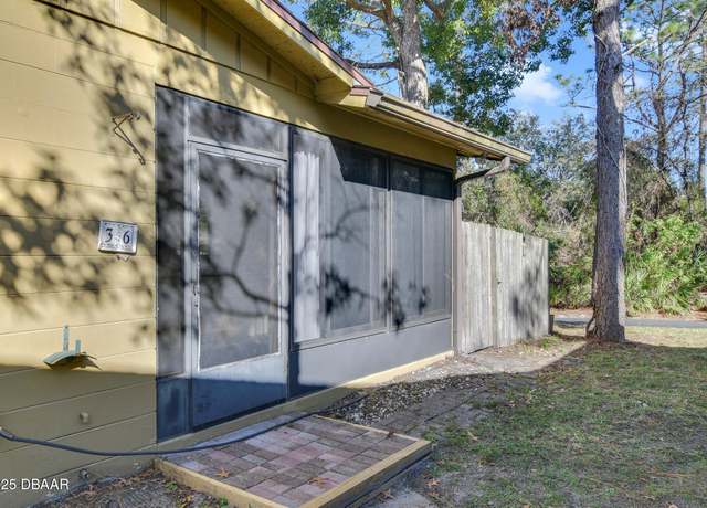 Property at 36 Summer Trees Rd, Port Orange, FL 32128, 2 beds, 1.5 baths