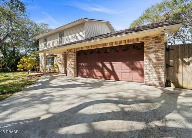 Property at 818 E 20th Ave, New Smyrna Beach, FL 32169, 3 beds, 2.5 baths
