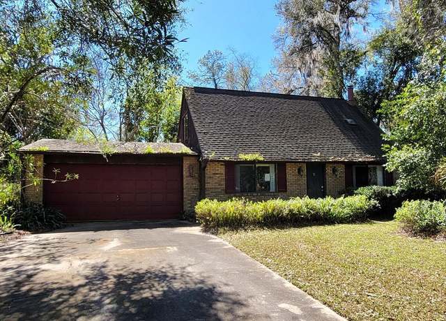 Property at 1130 Glenwood Trl, Deland, FL 32720, 2 beds, 2 baths