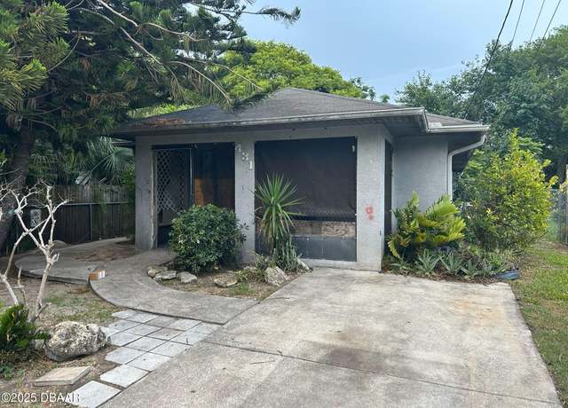 Property at 431 Sheldon St, New Smyrna Beach, FL 32168, 3 beds, 1 bath