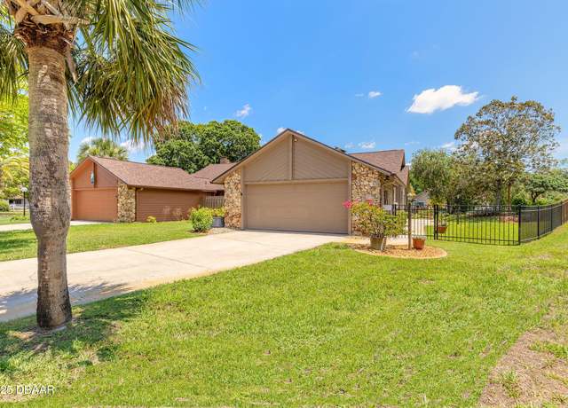 Property at 107 White Ibis Ct, Daytona Beach, FL 32119, 3 beds, 2 baths