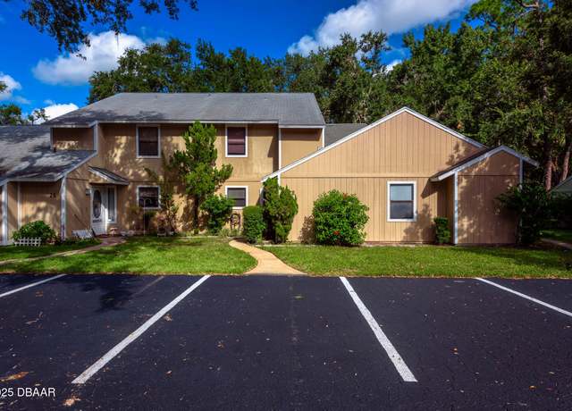Property at 28 Tomoka Meadows Blvd, Ormond Beach, FL 32174, 2 beds, 2.5 baths