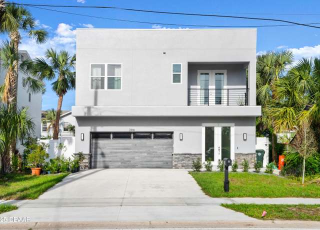 Property at 206 N Halifax Ave, Daytona Beach, FL 32118, 4 beds, 3.5 baths
