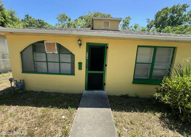 Property at 639 Cherry St, Daytona Beach, FL 32114, 4 beds, 1 bath