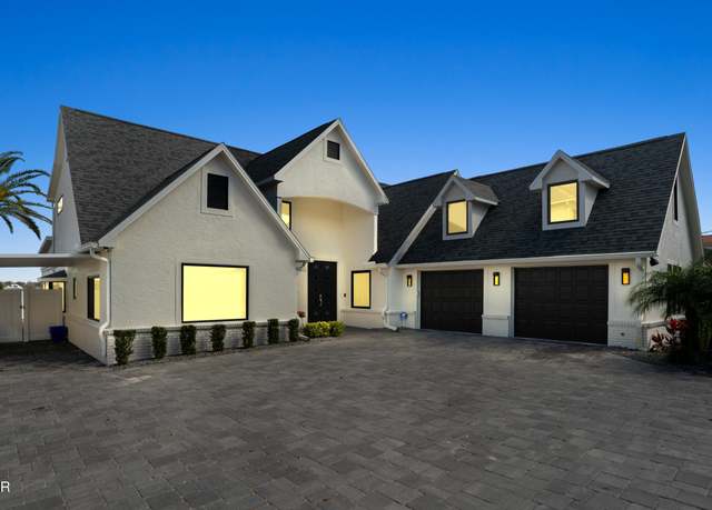 Property at 297 N Beach St, Ormond Beach, FL 32174, 4 beds, 3.5 baths