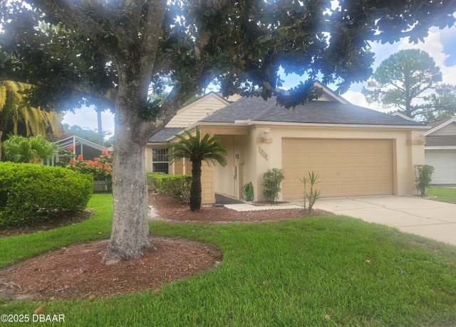 Property at 316 Glenbriar Cir, Daytona Beach, FL 32114, 3 beds, 3 baths