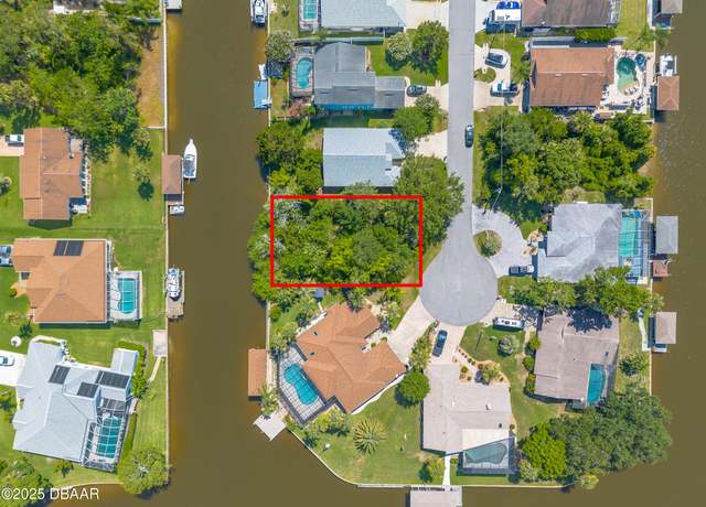Property at 18 Comet Ct, Palm Coast, FL 32137