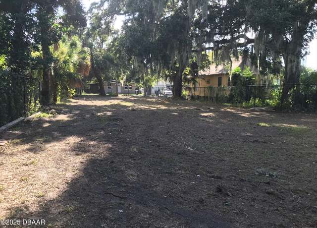 Property at 557 Park Dr, Daytona Beach, FL 32114