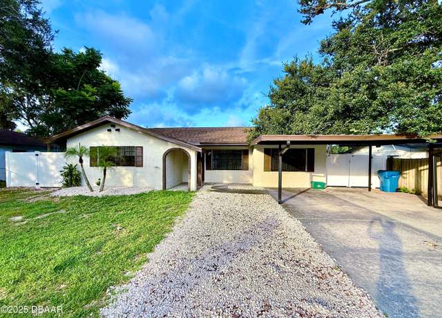 Property at 929 Derbyshire Rd, Daytona Beach, FL 32117, 3 beds, 2 baths