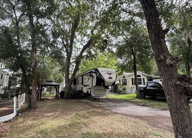 Property at 25197 NE 142nd Lot 205 Pl, Salt Springs, FL 32134