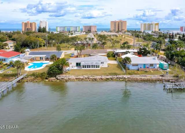 Property at 3134 S Peninsula Dr, Daytona Beach, FL 32118, 3 beds, 2.5 baths