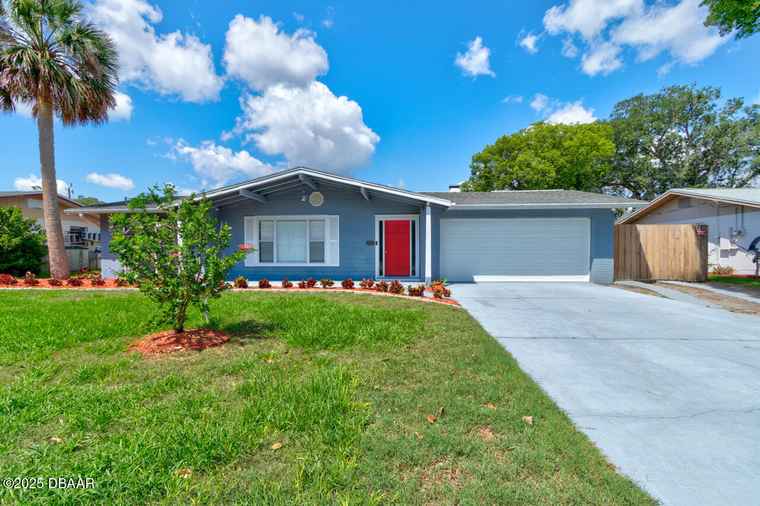 Photo of 1208 Golfview Dr Daytona Beach, FL 32114