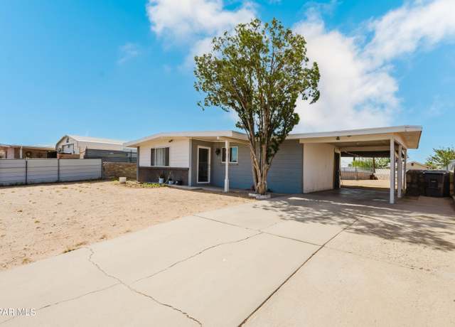 Property at 5756 Threadgil Ave, El Paso, TX 79924, 3 beds, 4 baths
