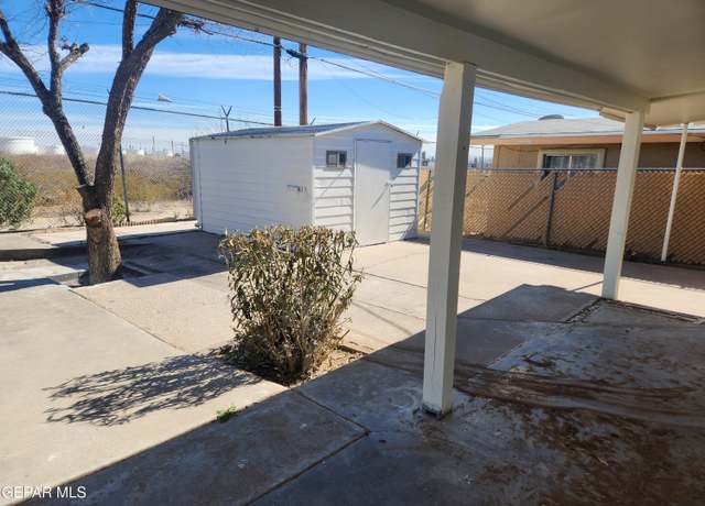 Property at 1018 Marlow Rd, El Paso, TX 79905, 3 beds, 2 baths