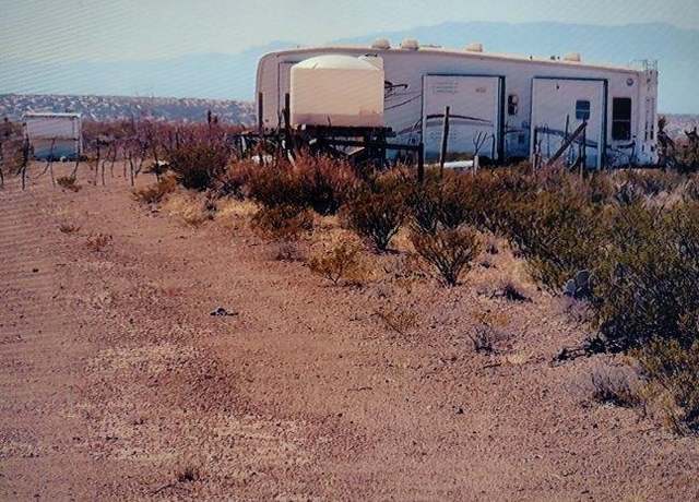 Property at 75 TSP 5 Sec 38 T & P S-r #106 Lot 10, Sierra Blanca, TX 79851