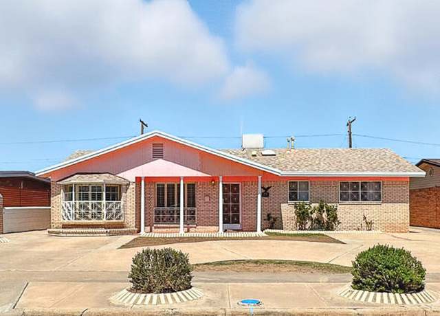 Property at 7133 Lemon Tree Ln, El Paso, TX 79915, 3 beds, 2 baths