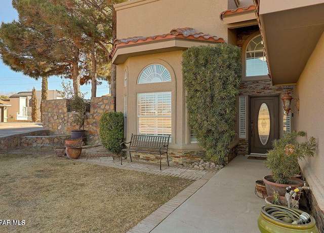 Property at 13118 Thea Smith Dr, Horizon City, TX 79928, 3 beds, 2.5 baths
