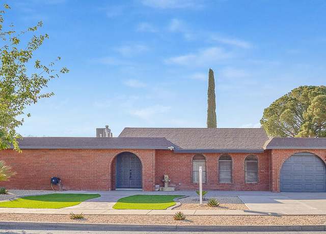 Property at 3709 Roslyn Dr, Horizon City, TX 79928, 3 beds, 1.5 baths