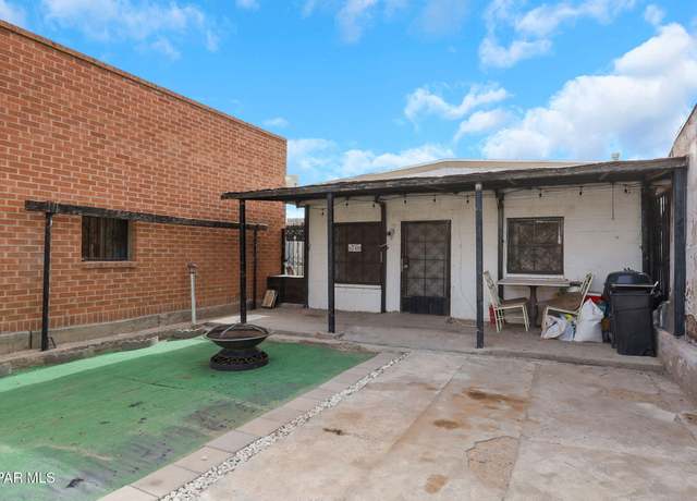 Property at 105 Hudspeth Pl, El Paso, TX 79901, 2 beds, 1 bath