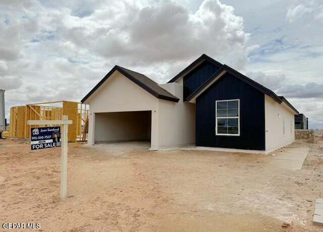 Property at 12320 Anson Mills Way, El Paso, TX 79934, 4 beds, 2 baths