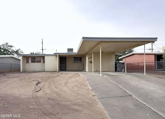 Property at 5403 Raymond Telles Rd, El Paso, TX 79924, 3 beds, 1 bath
