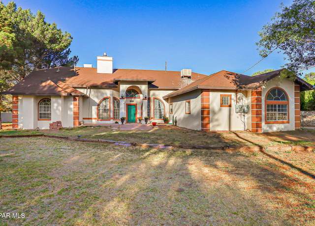 Property at 6112 Strahan Rd, El Paso, TX 79932, 3 beds, 3 baths