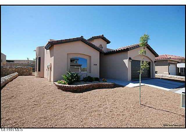 Property at 3128 Coyote Park Dr, El Paso, TX 79938, 3 beds, 2 baths