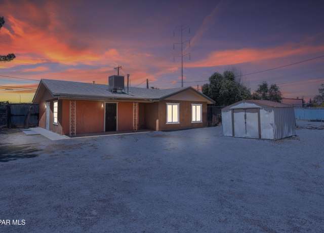 Property at 5047 Conley Rd, El Paso, TX 79932, 3 beds, 1.5 baths