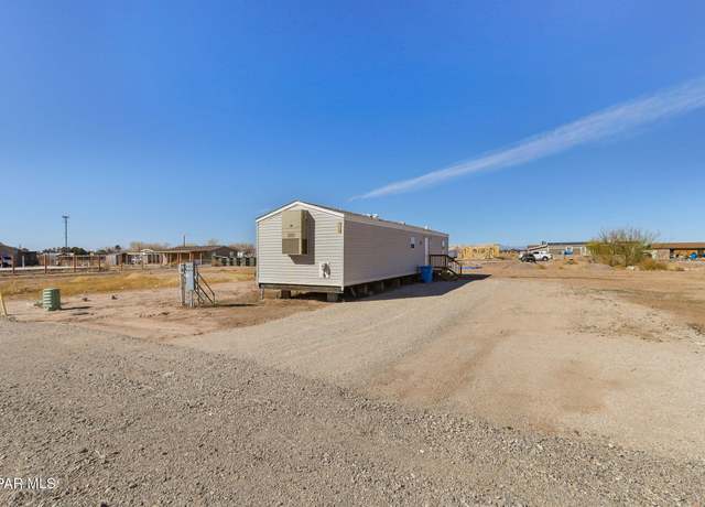Property at 331 Plaza Bonita Way, Clint, TX 79836, 3 beds, 2 baths