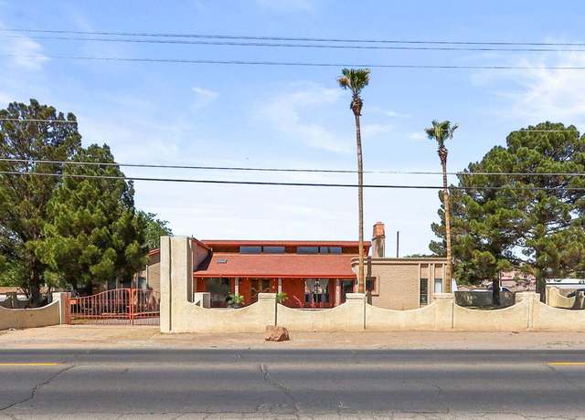 Property at 5673 Upper Valley Rd, El Paso, TX 79932, 5 beds, 3.5 baths
