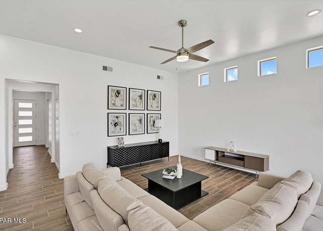 Property at 12824 Fredericksberg Ave, Horizon City, TX 79928, 4 beds, 3.5 baths