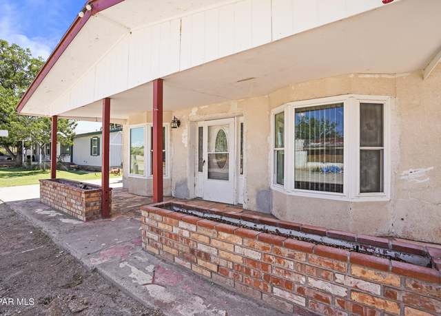 Property at 306 A St SW, Fabens, TX 79838, 4 beds, 2.5 baths