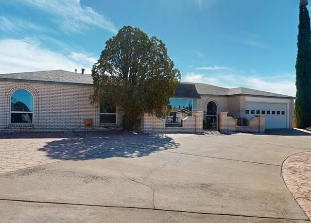 Property at 532 Satellite Dr, El Paso, TX 79912, 3 beds, 2 baths