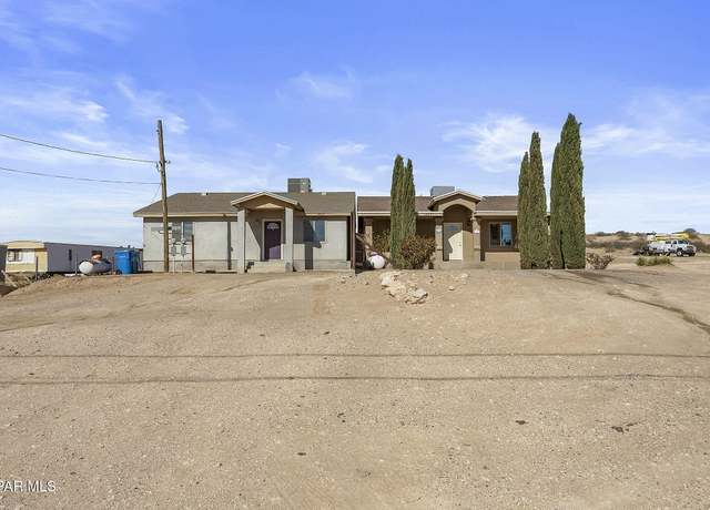 Property at 14057 Fortuna St, Horizon City, TX 79928, 7 beds, 5 baths