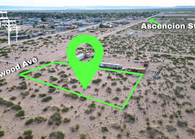 Property at 27 Kentwood Ave, Horizon City, TX 79928