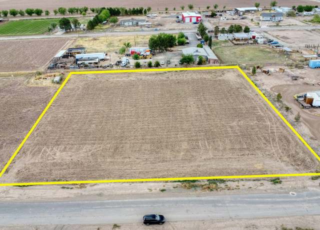 Property at 483 Gina Dr, Fabens, TX 79838